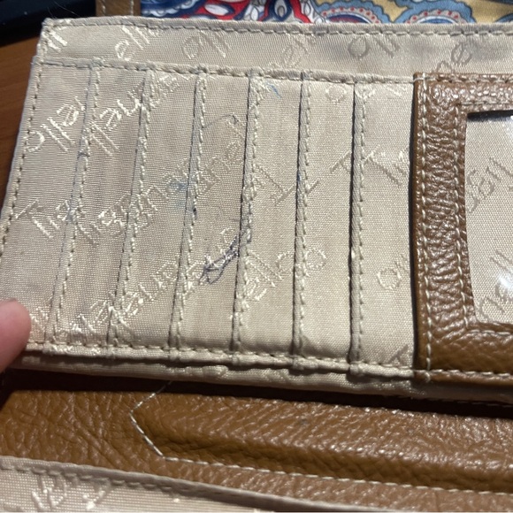 Tignanello Leather Wallet - Picture 5 of 7